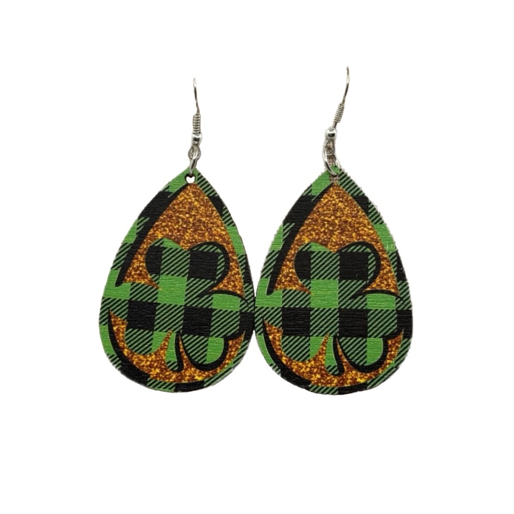 🔵 NEW Plaid Green and Black Wood Teardrop Earrings
